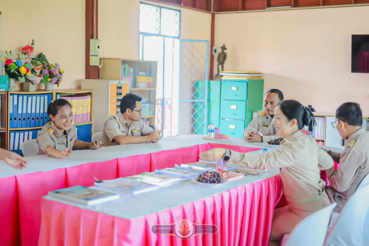 คณะกรรมการนิเทศจาก สพป.ศรีสะเกษ เขต 3 ประชุมร่วมกับผู้บริหารและครูโรงเรียนบ้านตะเภา